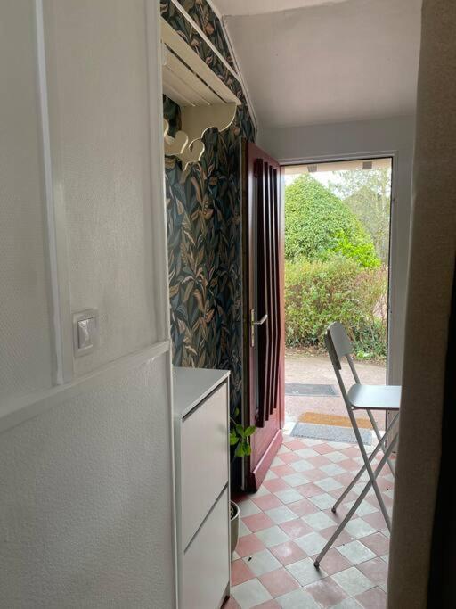 Studio Epicea Avec Jardin Dans Charmante Propriete Méry-sur-Oise Kültér fotó